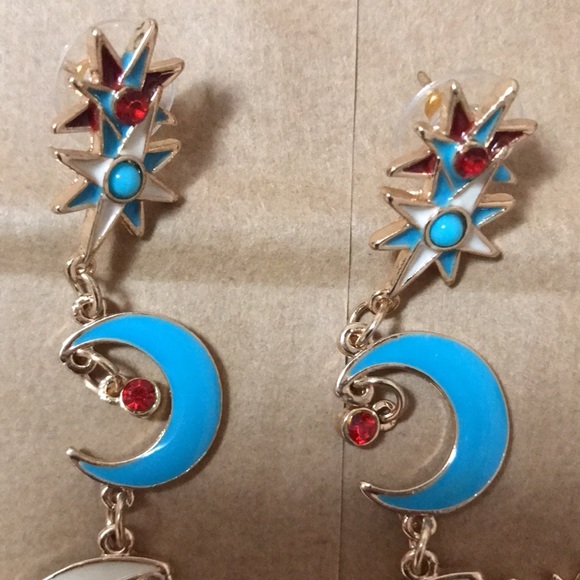 Moon and Stars Fashion Earrings NWOT - Picture 2 of 5